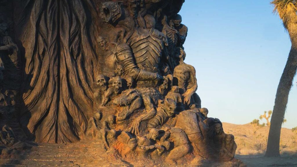 The Game Awards 2025 statue