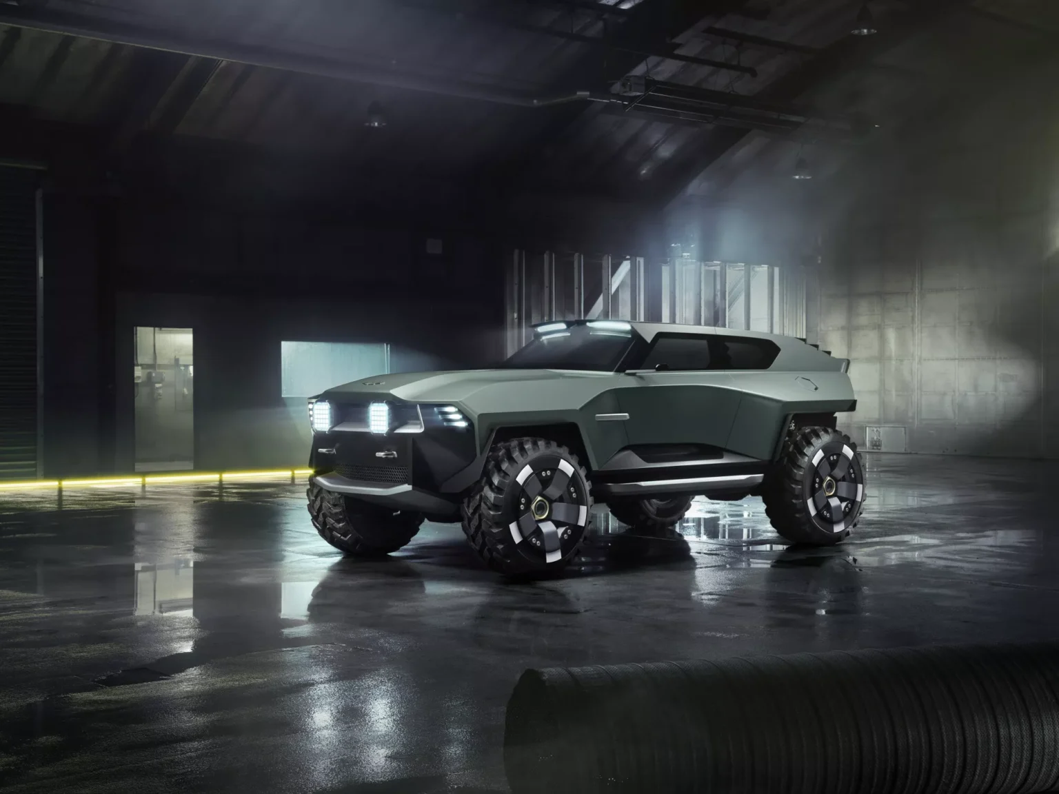 Aston Martin построила для Call of Duty боевой внедорожник Dreadnought, но только в игре
